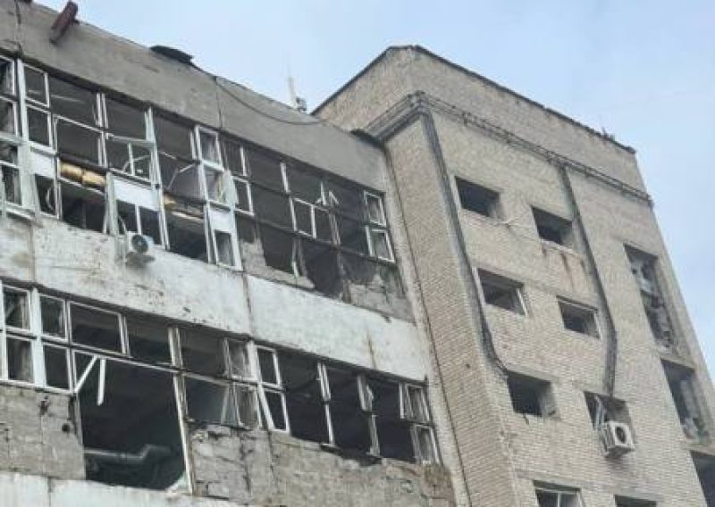 «Как тебе такое, Илон Маск?»: украинцы радуются уничтожению цехов на «Коммунаре» в Харькове