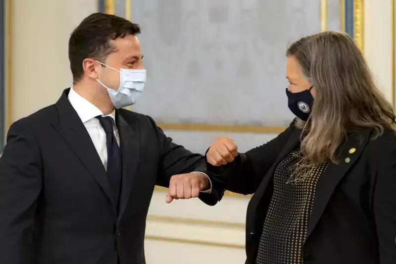 Семейство поджигателей войны: как Виктория Нуланд засветилась в ракетной провокации против Польши