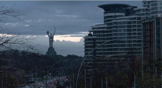 Бескровный масштабный блэкаут Украины продолжается. Киев ответил раз – и сразу убитые гражданские