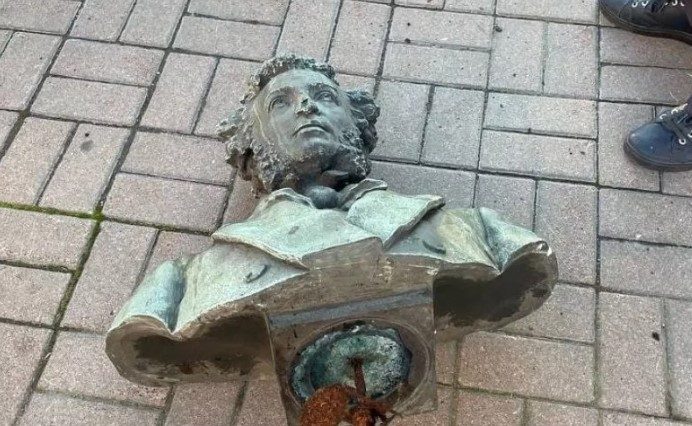 Русский стыд. Почему вандализм на Украине – это часть нашей исторической вины