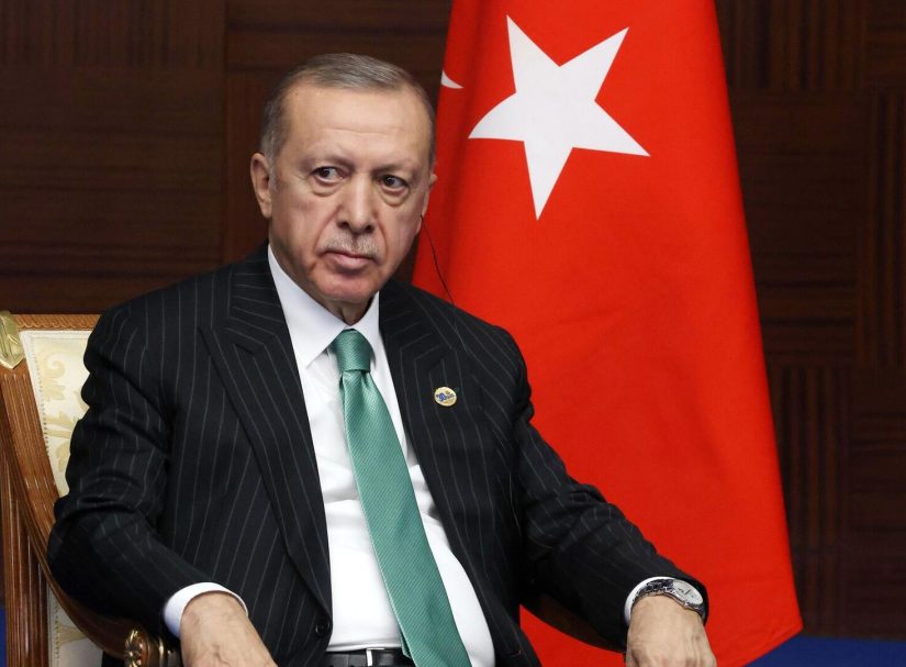 Эрдоган "вогнал нож" в спину США: Россия - мощное государство. Нападает Запад