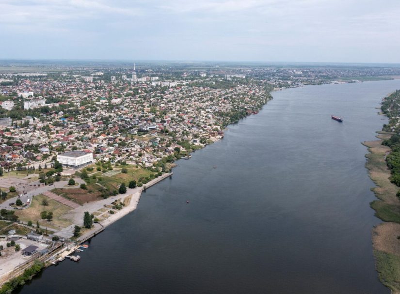 На левобережье Херсонской области выстраивают надежную линию обороны