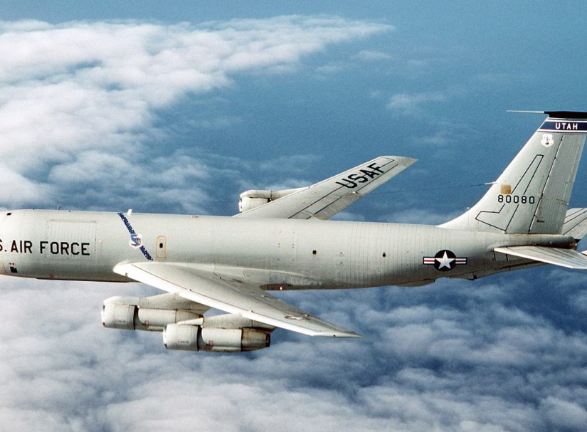 Неприличный символ: Самолёт ВВС США пытался оскорбить в воздухе военных России в Сирии