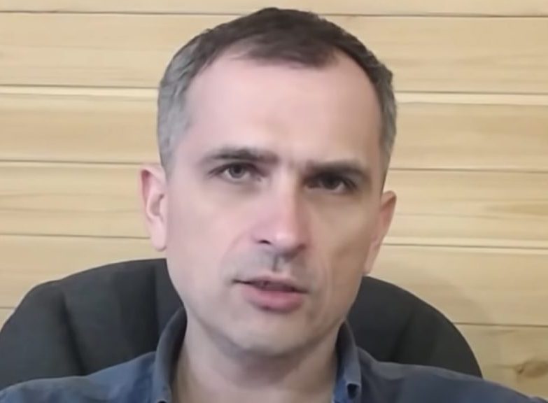 «Очень серьезный режим секретности»: Подоляка объяснил, что происходит в Херсоне