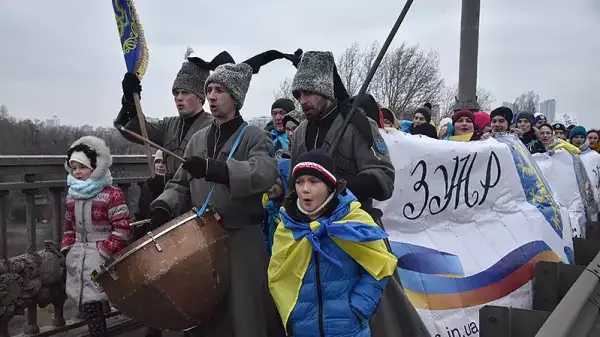 Встречай, село, своих немытых сыновей