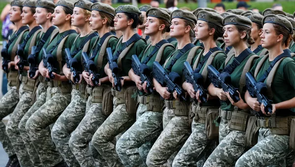 Огромные потери ВСУ под Артёмовском: Зеленский отправляет на фронт женские отряды