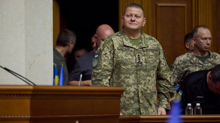 Главнокомандующий ВСУ Залужный предрёк новое русское наступление на Киев: "Армия измотана"