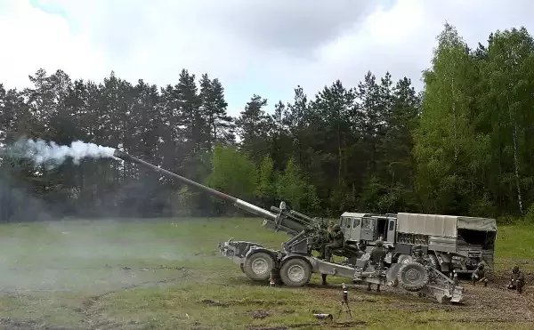 Смертоносные «Ланцеты» уничтожают американские гаубицы М-777