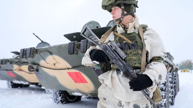 «Паника на Украине»: красные квадраты на танках привели Киев в ужас