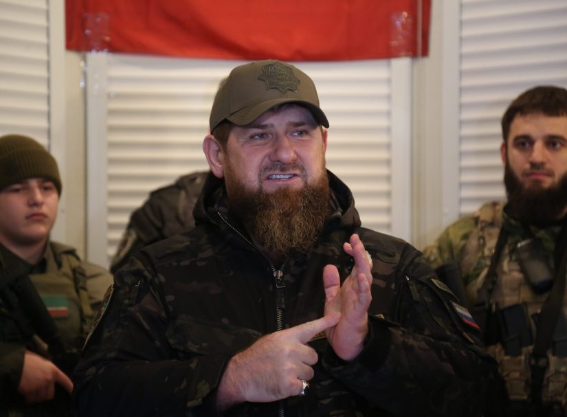 Когда противник оттеснён: Кадыров показал, как проводится зачистка в зоне СВО