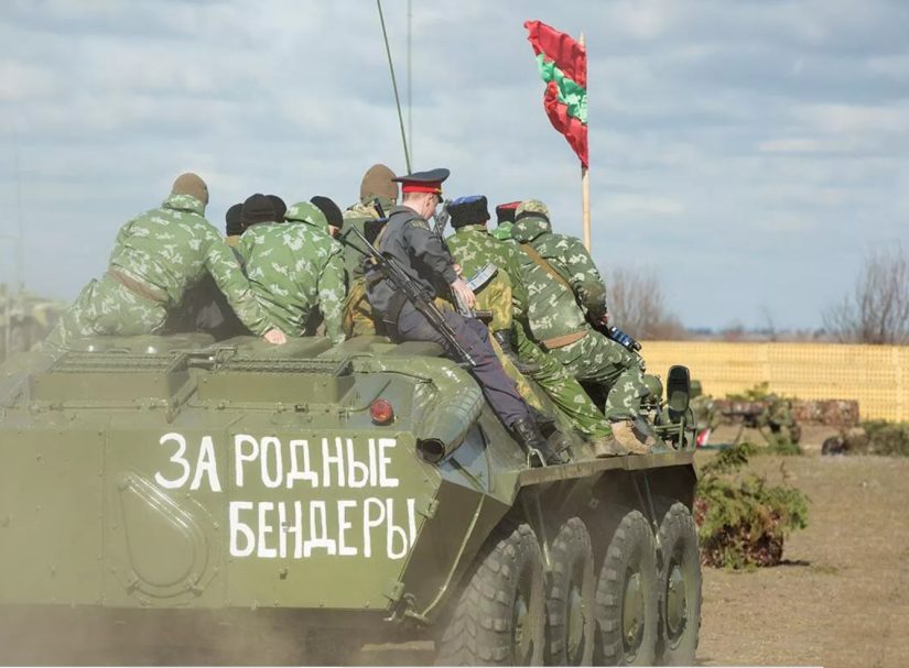 Приказы не обсуждают. Открытие второго фронта против РФ не зависит от Санду