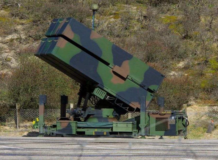 Украинцы публикуют фото обломков ракет ЗРК NASAMS на улицах Киева