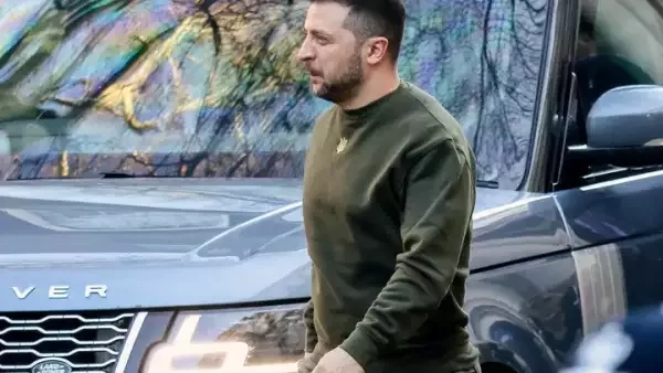 Журналист Spiegel описал досмотр в Киеве: Зеленский сидел между мешками с песком