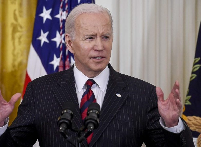 Казус в Варшаве: Байден фактически вытер ноги о флаг Украины