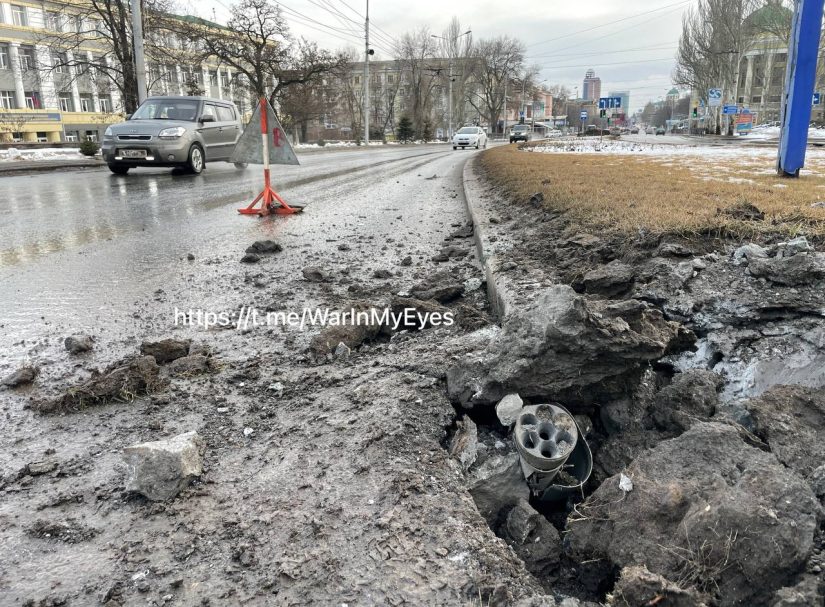 «Нас убивают за то, что русские» – центр Донецка накрыли «Грады» ВСУ