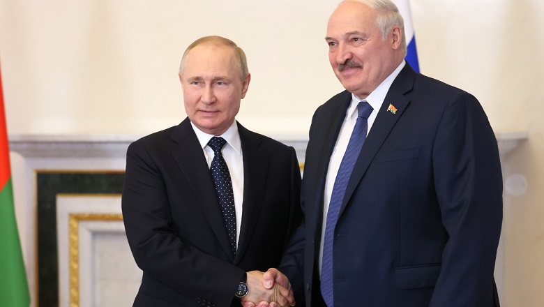 Новая многоходовка Путина: почему Лукашенко прикрыли ядерным зонтиком