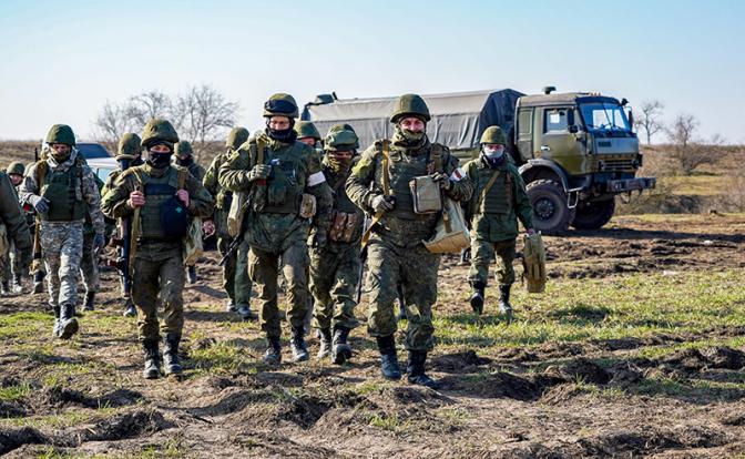 Народ в глубинке учится воевать, не дожидаясь мобилизации