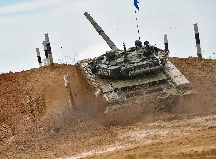 "Судьба НАТО зависит от количества Т-72," - вещают Американцы. -"Если их вправду 10 тысяч, то всё"