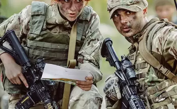 Туманно: что делал над Черным морем британский самолет с 30 спецназовцами на борту