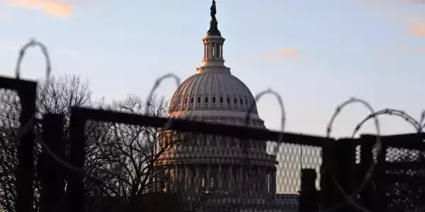 Америке предрекли неминуемый крах