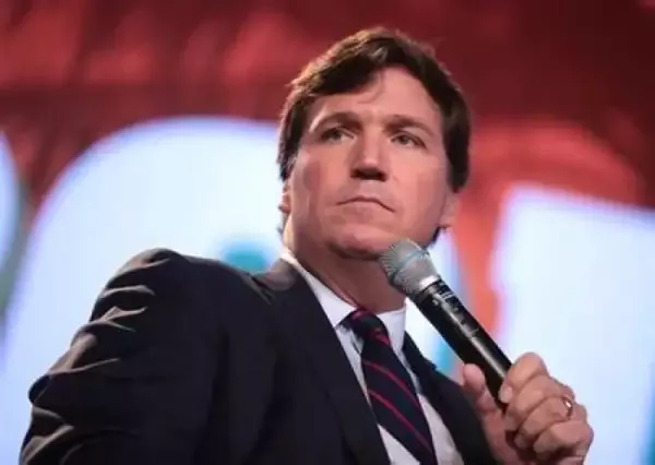 Нэнси Пелоси в купальнике и приглашение от Соловьёва. Подробности увольнения Такера Карлсона