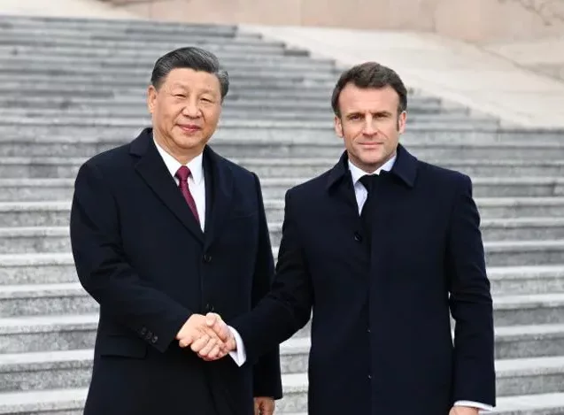 Си Цзиньпин лаконично ответил на хамство Макрона во время визита в Китай