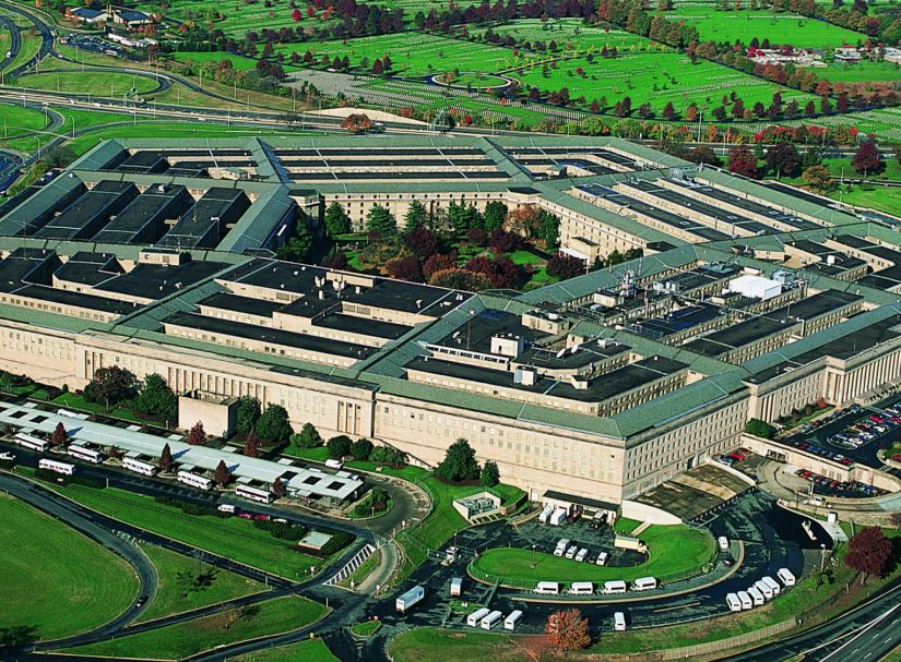 Киев пожаловался Пентагону на восхвалявшего ВС РФ американского генерала Каволи