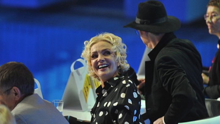 Русофобку Вайкуле припечатали одной фотографией. Мерзость не знает границ