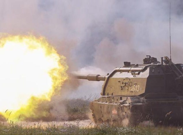 "Огневой вал": артиллерия начала громить укрепления ВСУ в Авдеевке