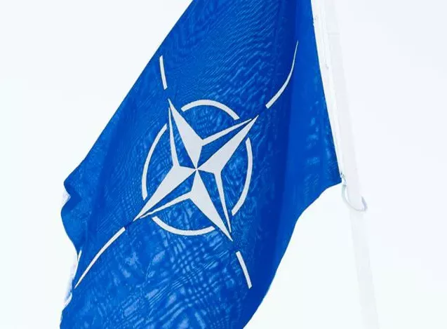 В НАТО разрабатывают план войны с Россией - Reuters