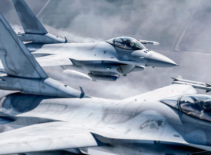 В зоне риска: В чём опасность истребителей F-16 на Украине