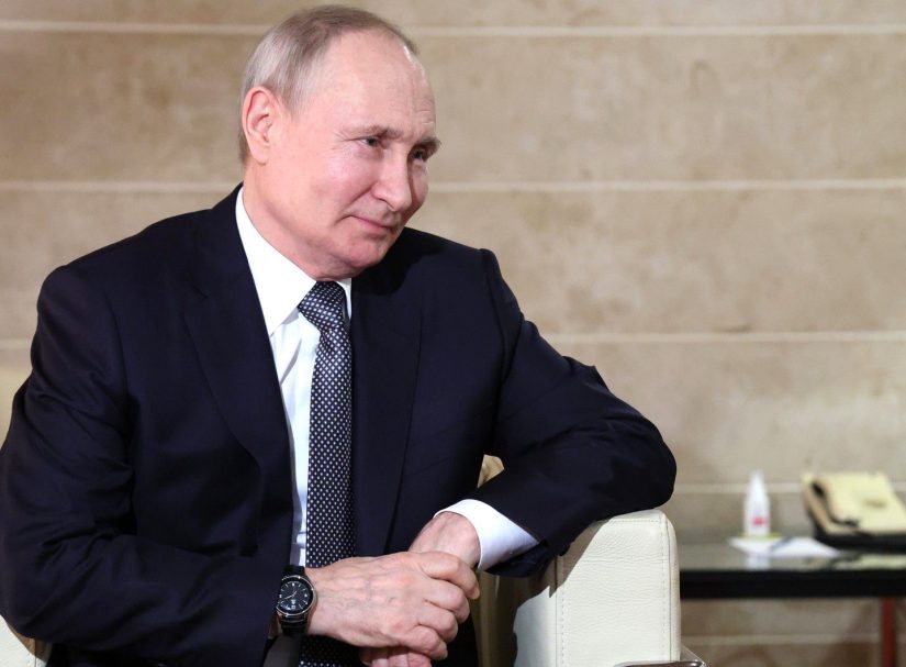 Путин ответил «большим подарком» на выходку Зеленского ко Дню Победы