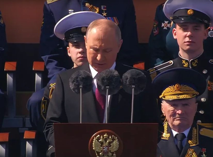 Путин послал США два важных сигнала, упомянув Китай на Красной площади