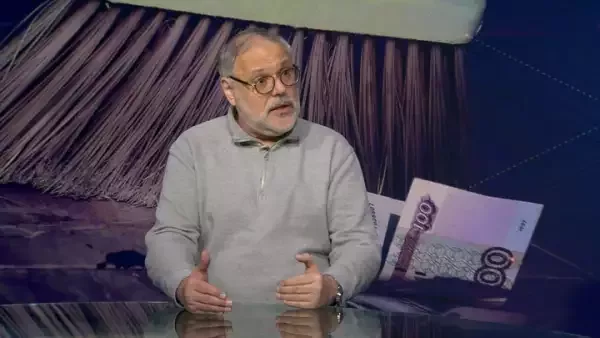 Михаил Хазин объяснил, какой "шухер готовит Великобритания"