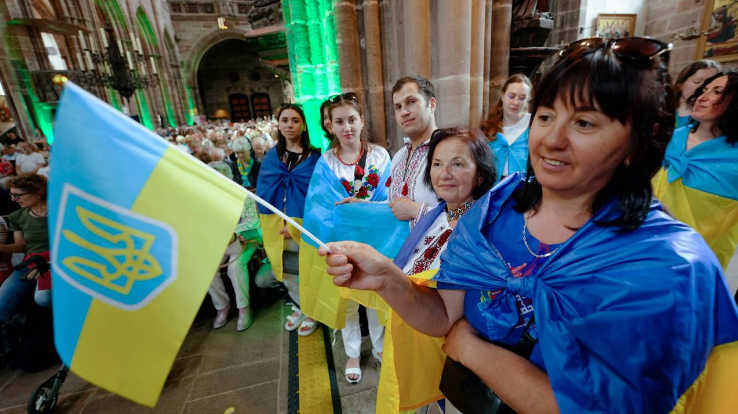 «Мы не такие, как эти ваши арабы»: оскорбившая беженцев украинка вывела немцев из себя