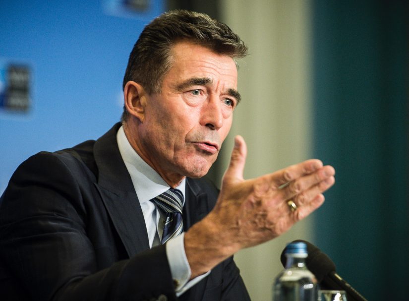 Экс-генсек НАТО допустил возможность отправки войск альянса на Украину