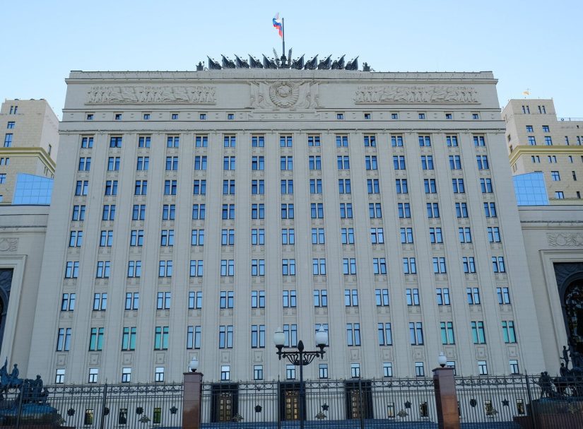 Ждать ли перестановок в Минобороны? В Кремле дали ответ