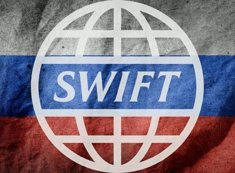 Удар по SWIFT: страны БРИКС объявляют шах и мат США