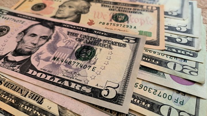 Рекордное бегство из России. С Набиуллиной сорвали "камуфляж"