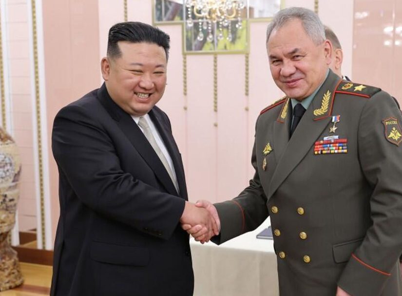 Шойгу в Пхеньяне: праздник, парад и кое-что еще
