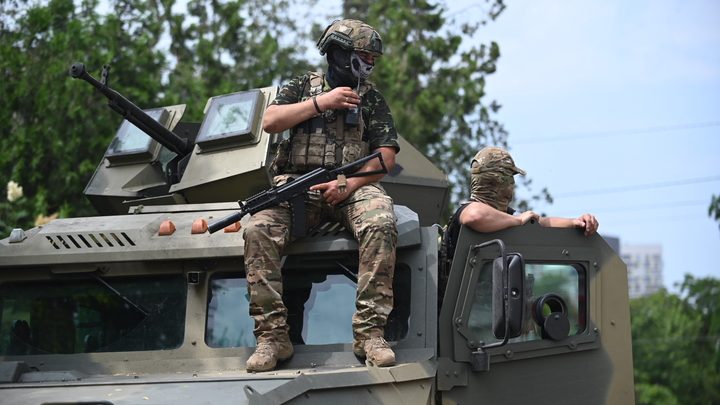 Засекреченный саммит уже не поможет: "Вагнер" готовится к штурму, а санкции вернулись бумерангом