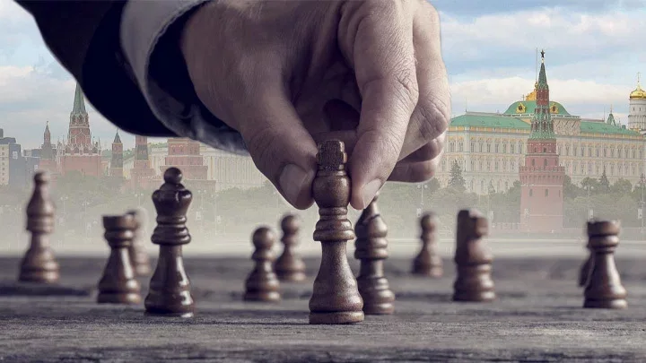 В резерве Верховного главнокомандующего: Загадочный генерал-губернатор выходит из тени