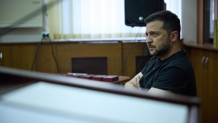 Вместо тысячи слов: Фото из бункера Зеленского сказало о ситуации на Украине всё