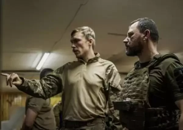 Освобождённый из плена главарь «Азова»* «Редис» вернулся на фронт