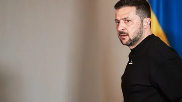 Зеленский прочитал и заплакал. США феерически "кинули" Киев