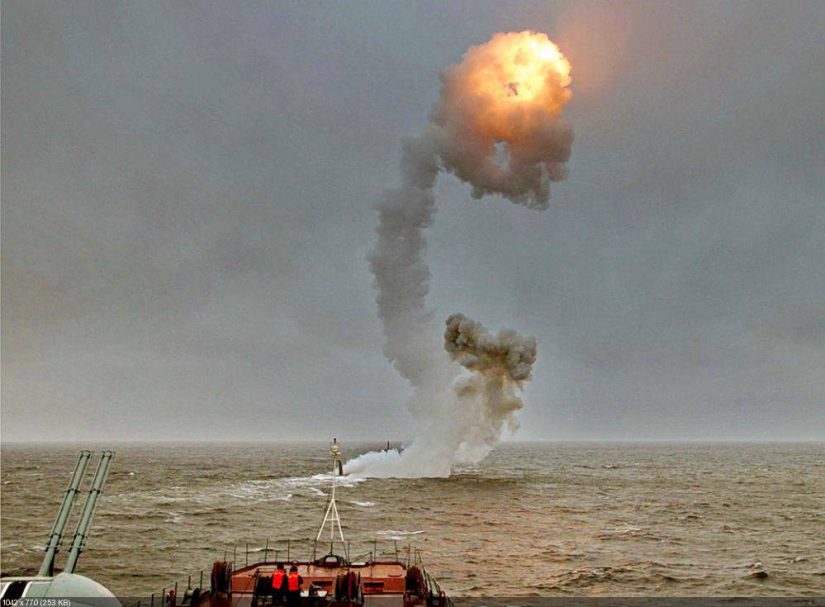 ВМФ РФ ударили по складу авиационного вооружения ВСУ