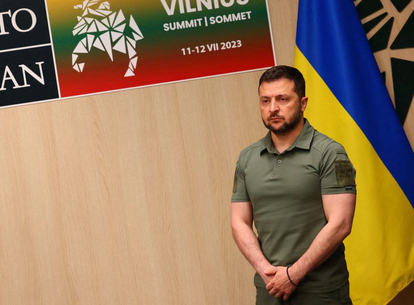 Никто не хотел наступать