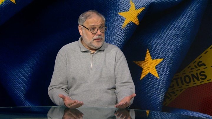 Михаилу Хазину хватило пары минут, чтобы объяснить хитрость России в борьбе с США