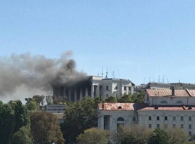 «Ракеты НАТО и серьезные разрушения»: подробности удара по штабу ЧФ в Севастополе
