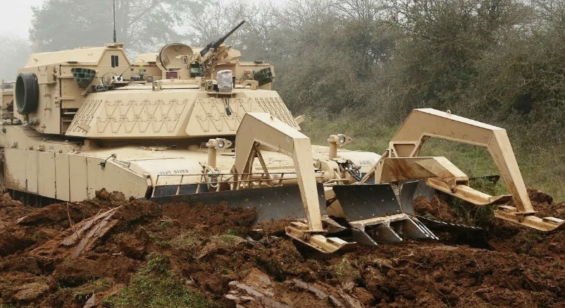 "Линия Суровикина" под угрозой? США тайно отправили своего "монстра" для прорыва русской обороны